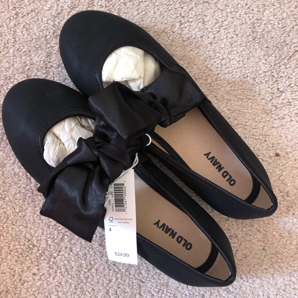 Old Navy Dress Shoes size 2